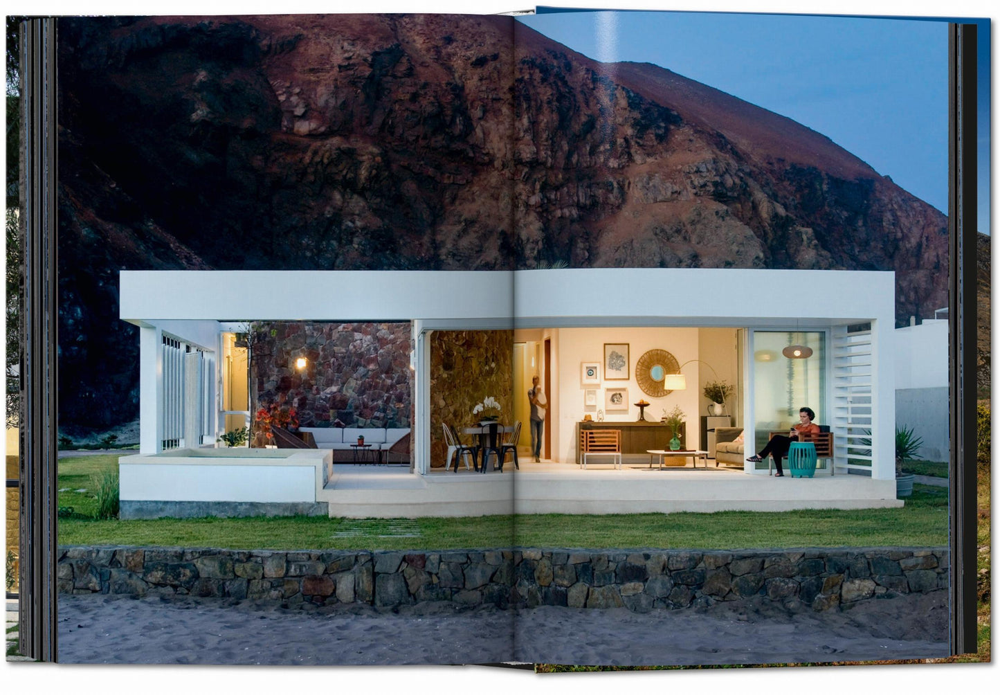 Homes For Our Time. Contemporary Houses around the World. 45th Ed. (Spanish, English, Italian)
