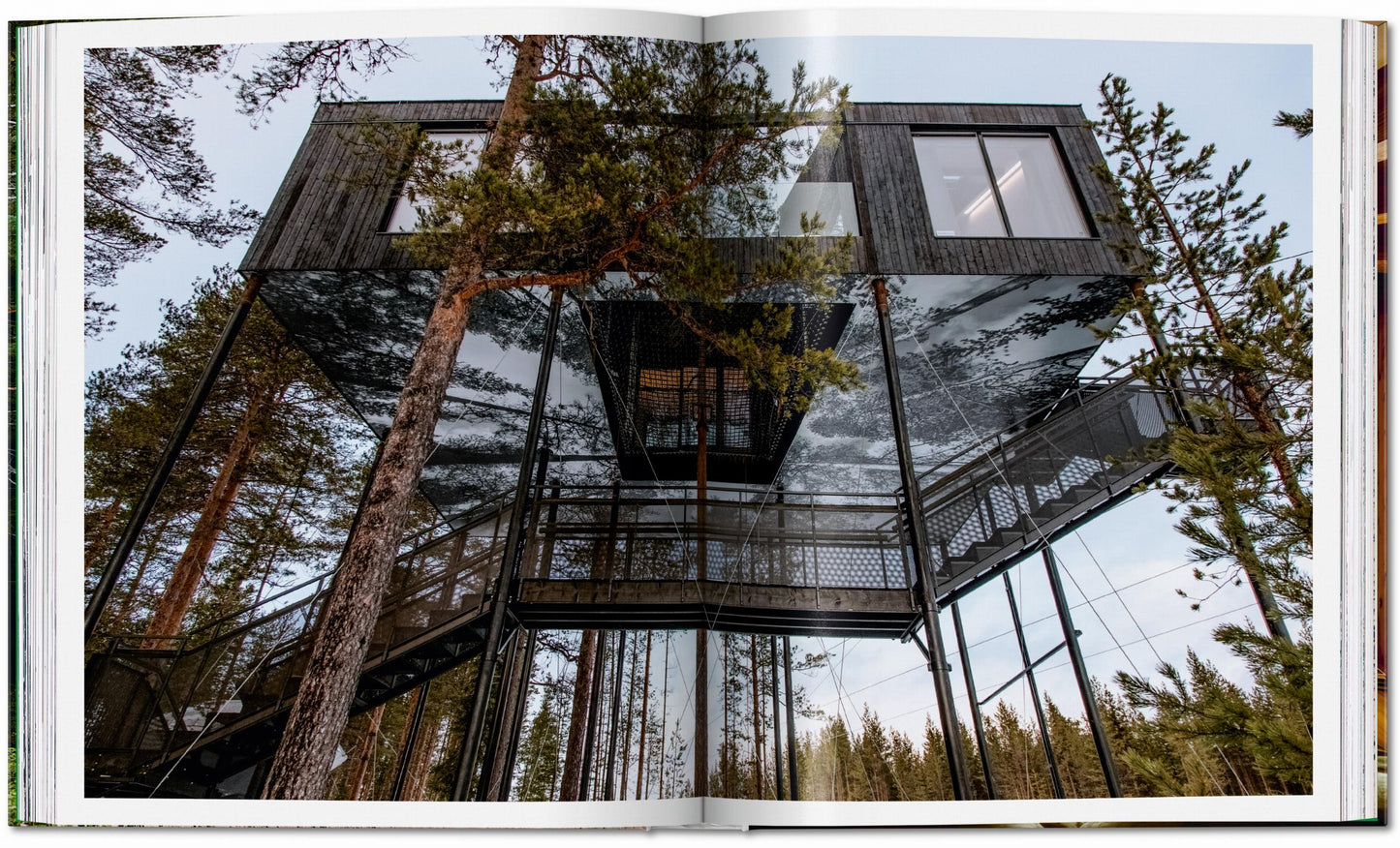 Modern Tree Houses (English)