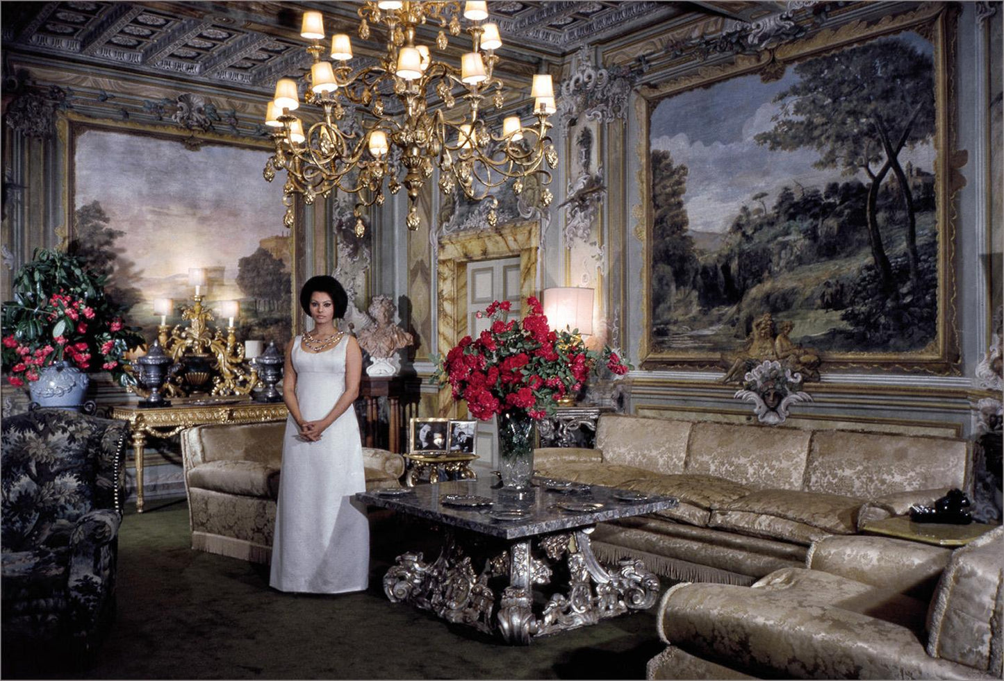 Sophia by Eisenstaedt (English)