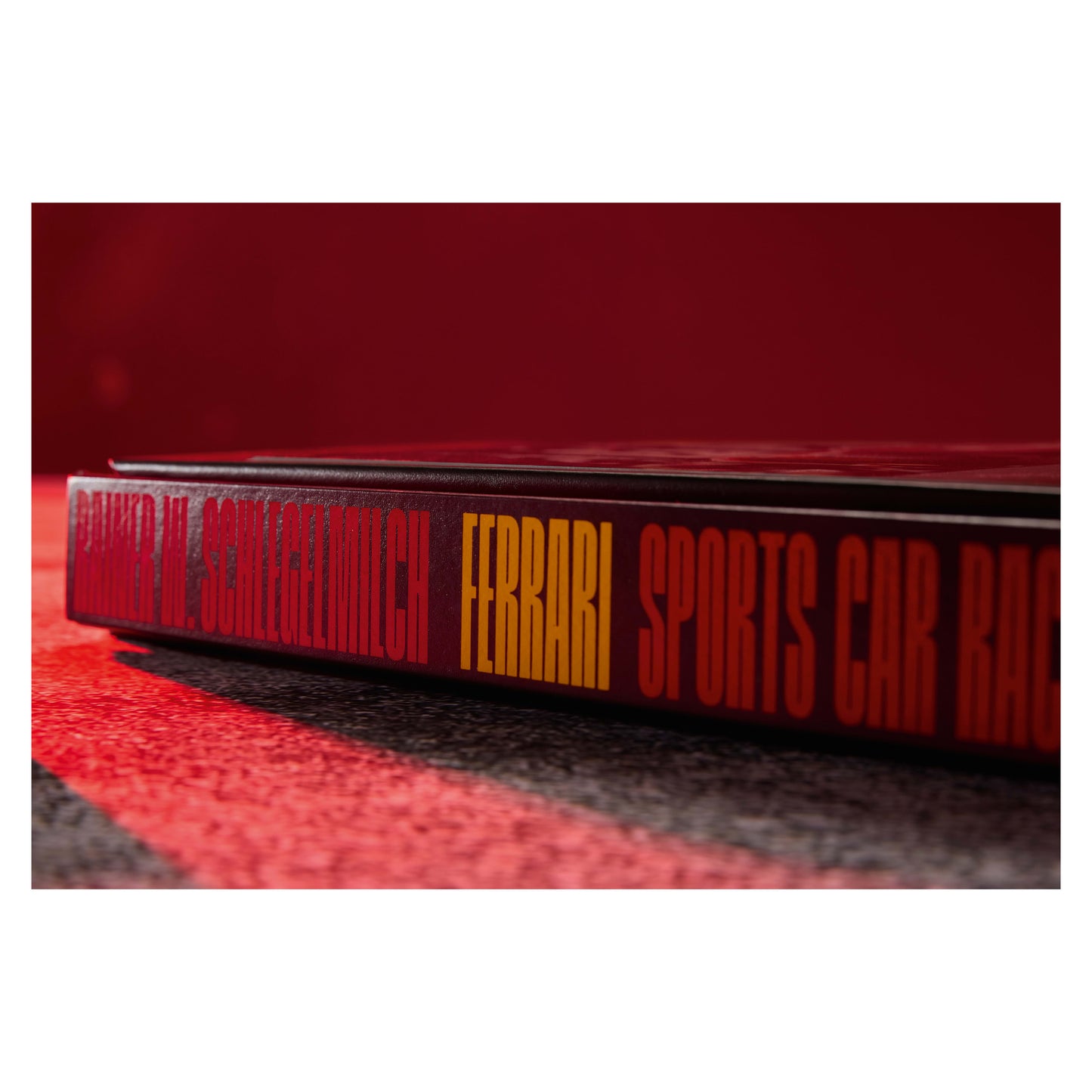 Rainer W. Schlegelmilch. Ferrari Sports Car Racing (English) (AP)