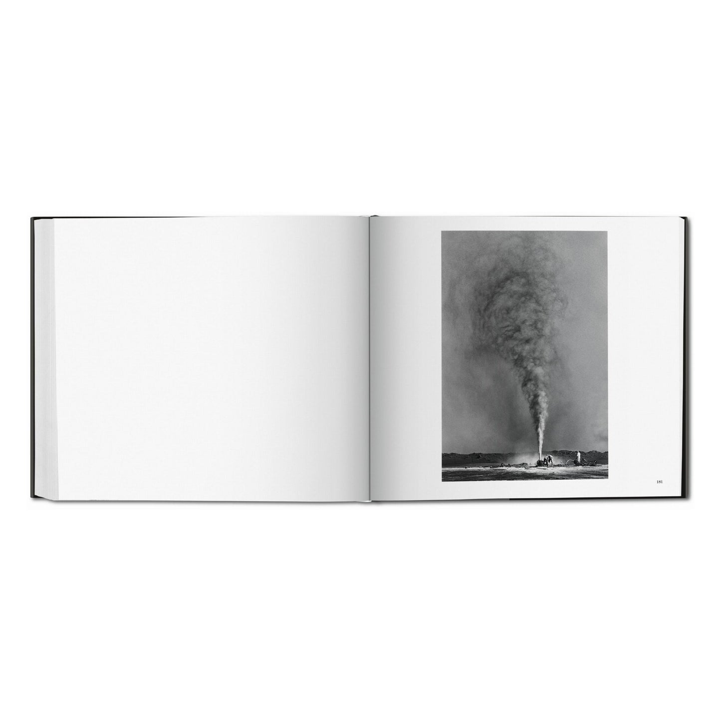 Sebastião Salgado. Kuwait. A Desert on Fire (German, French, English)
