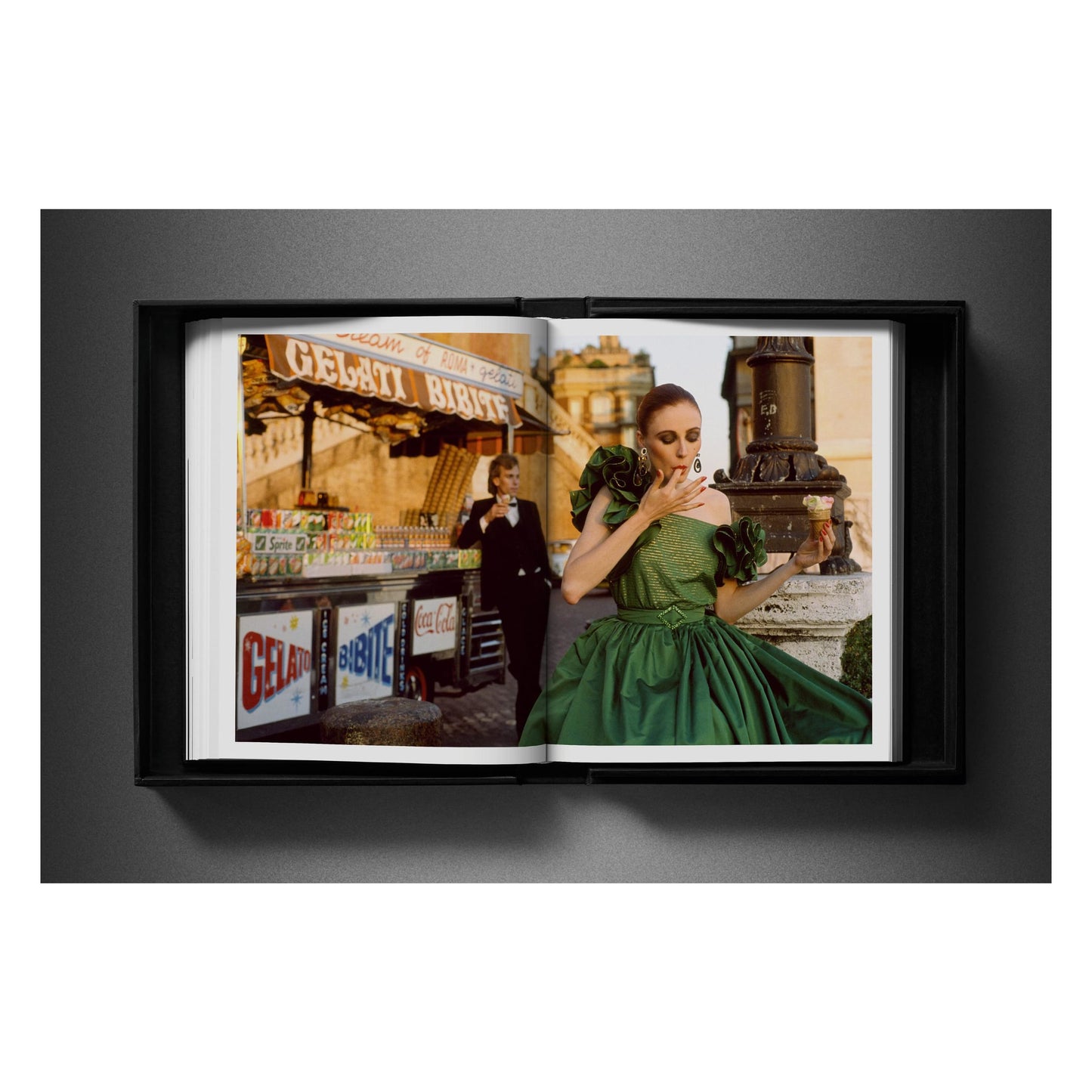 Bailey, 1980s Fashion, Art B, Jerry Hall (English) (AP)