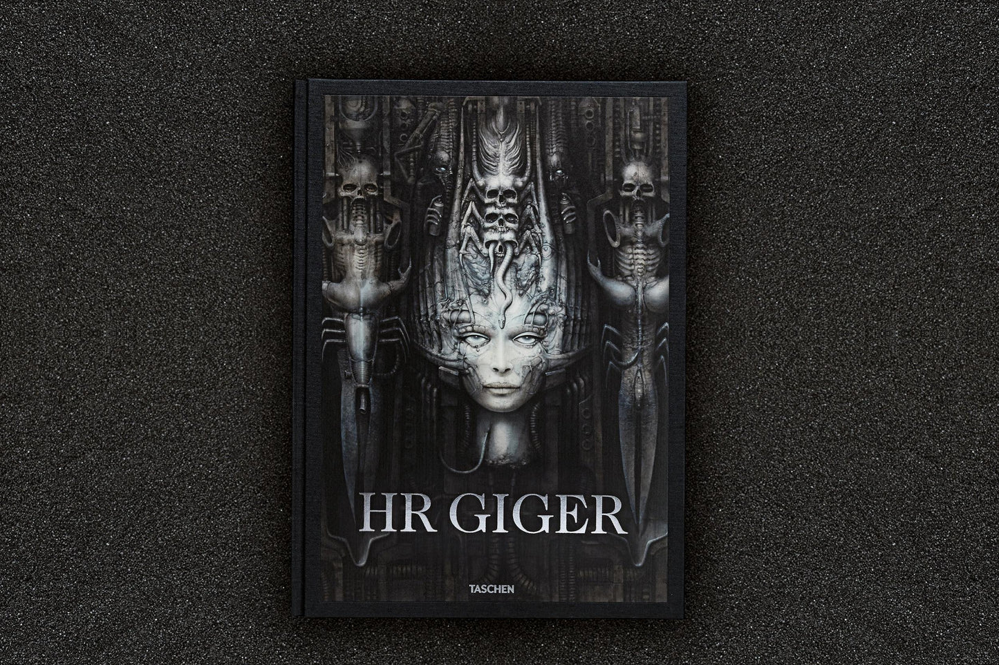 HR Giger (German, French, English) (AP)