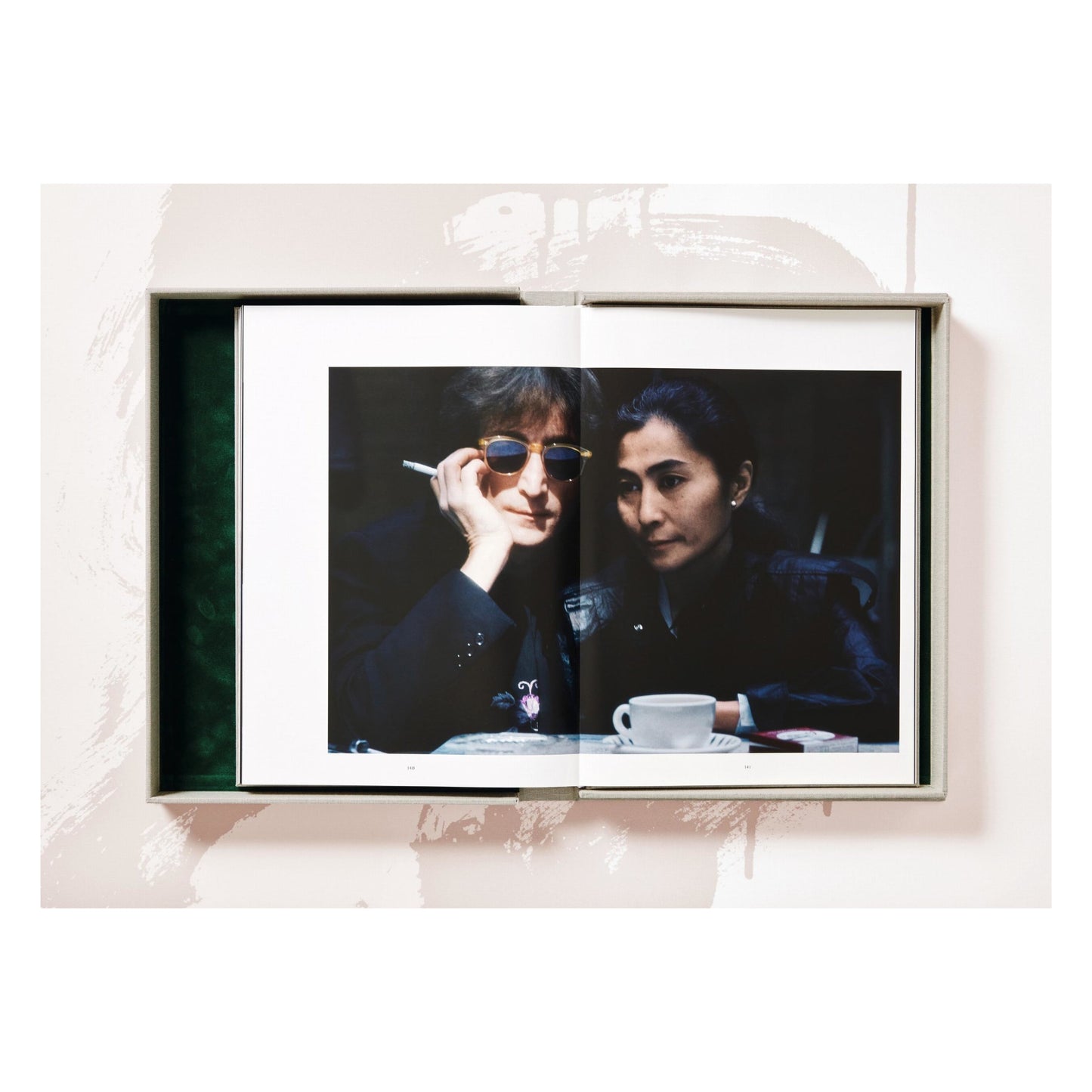 Kishin Shinoyama. John Lennon & Yoko Ono. Double Fantasy (German, French, English, Japanese)