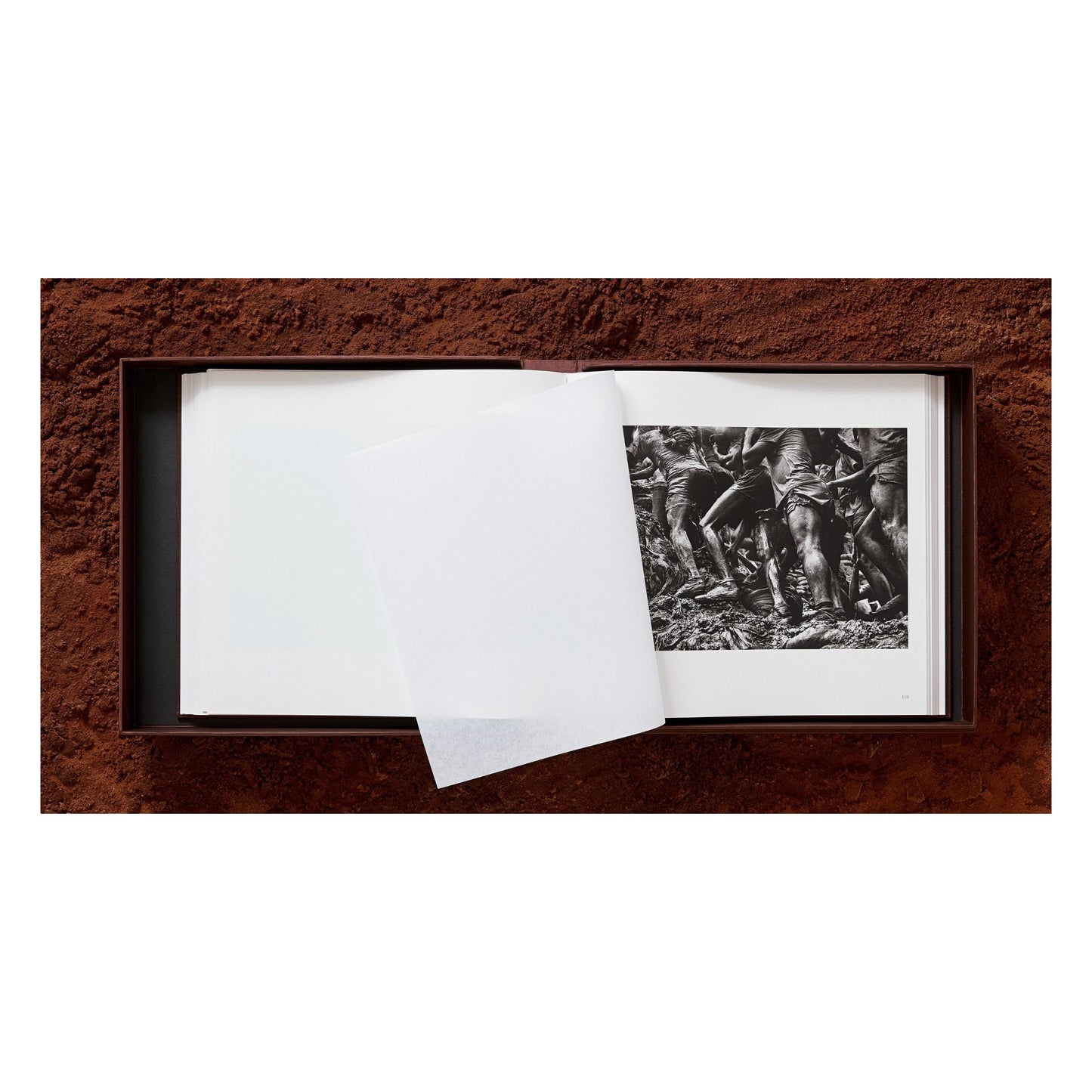 Sebastião Salgado. Gold (English) (AP)