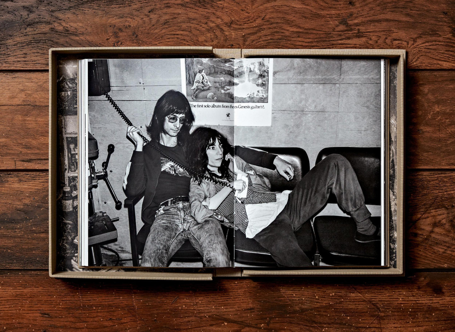 Lynn Goldsmith. Patti Smith. Before Easter After (English)