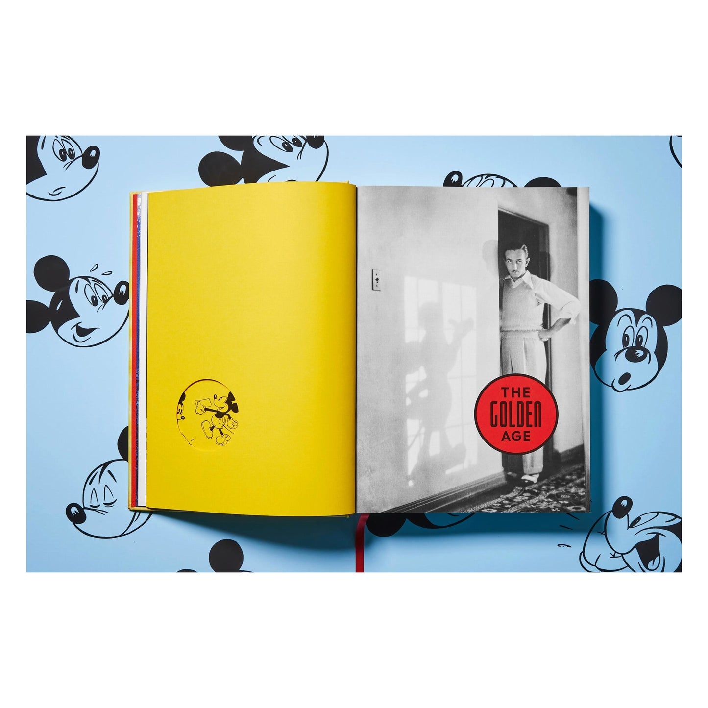 Walt Disney's Mickey Mouse. Toute l'histoire (French)