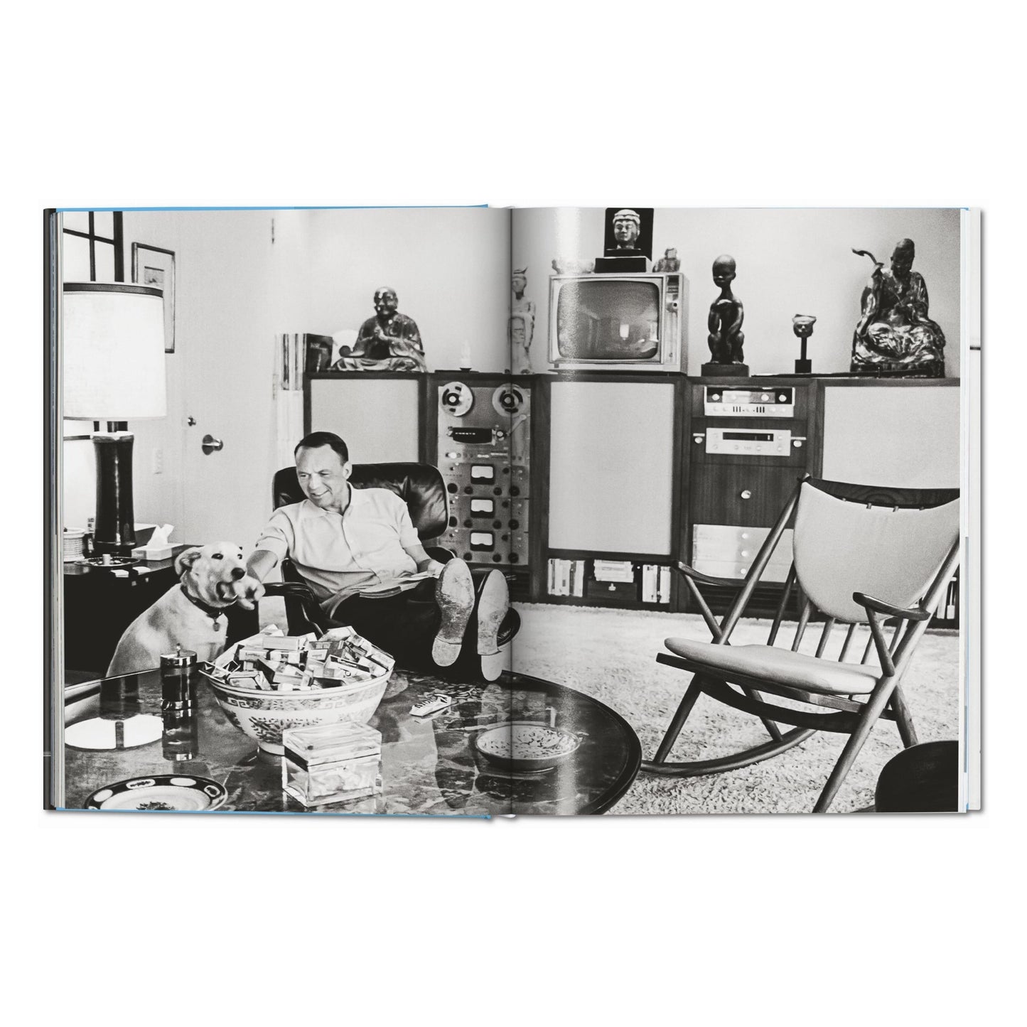 Gay Talese. Phil Stern. Frank Sinatra Has a Cold (French, English)