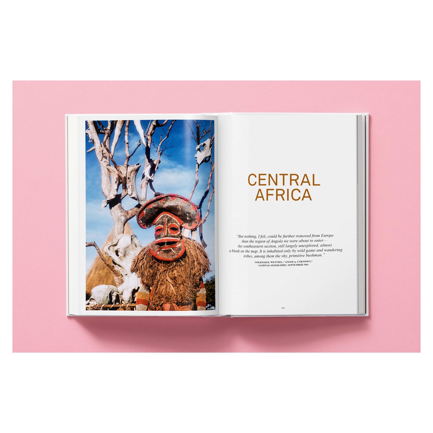 National Geographic. Around the World in 125 Years (English)