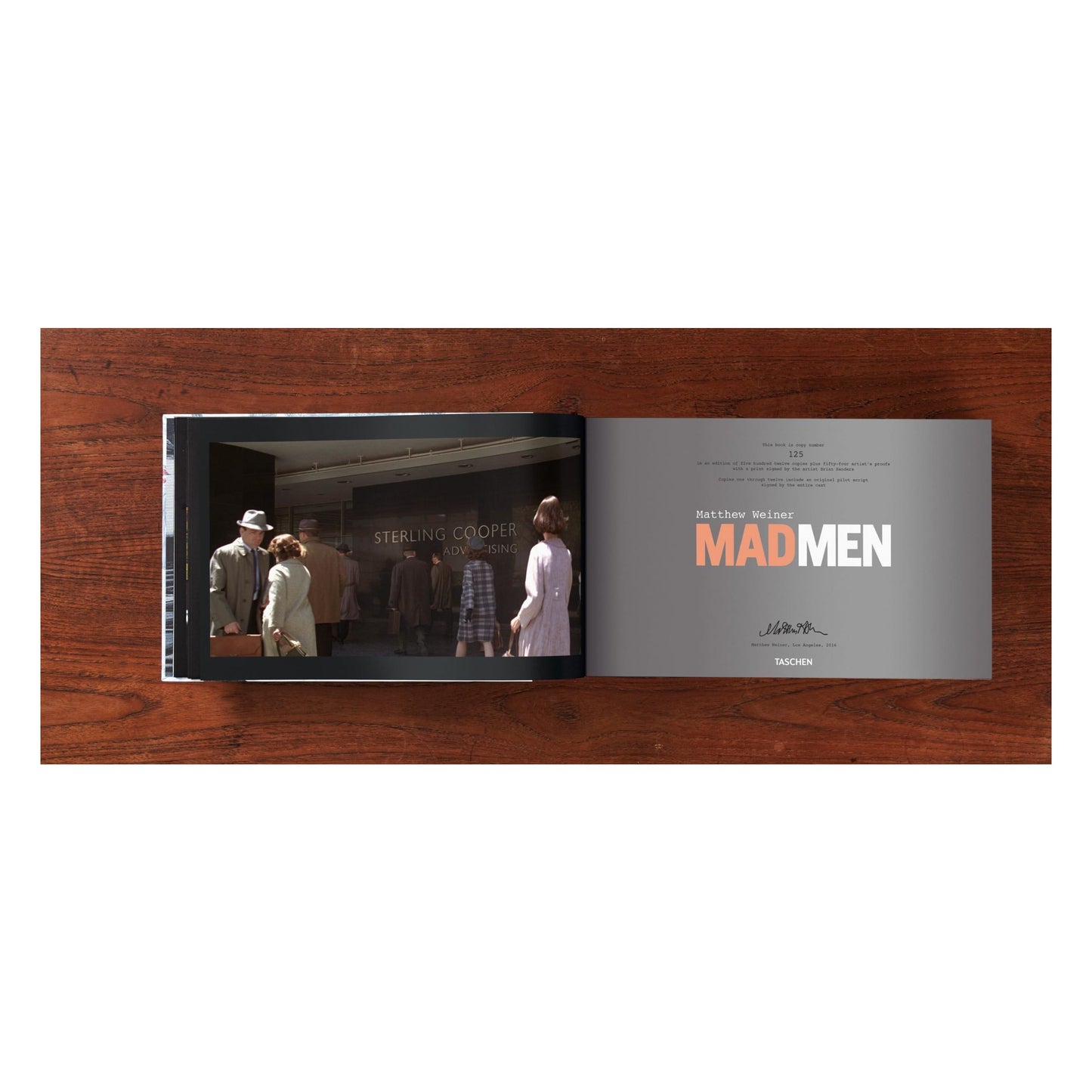 Matthew Weiner. Mad Men, Art Edition No. 1–500 (Script Edition) (English) (AP)