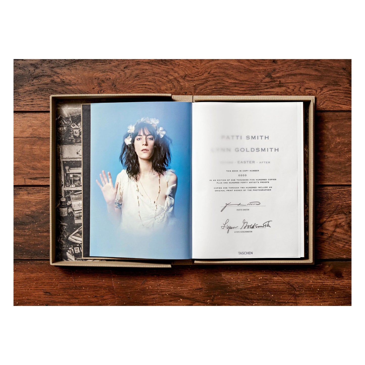 Lynn Goldsmith. Patti Smith. Before Easter After (English) (SA)