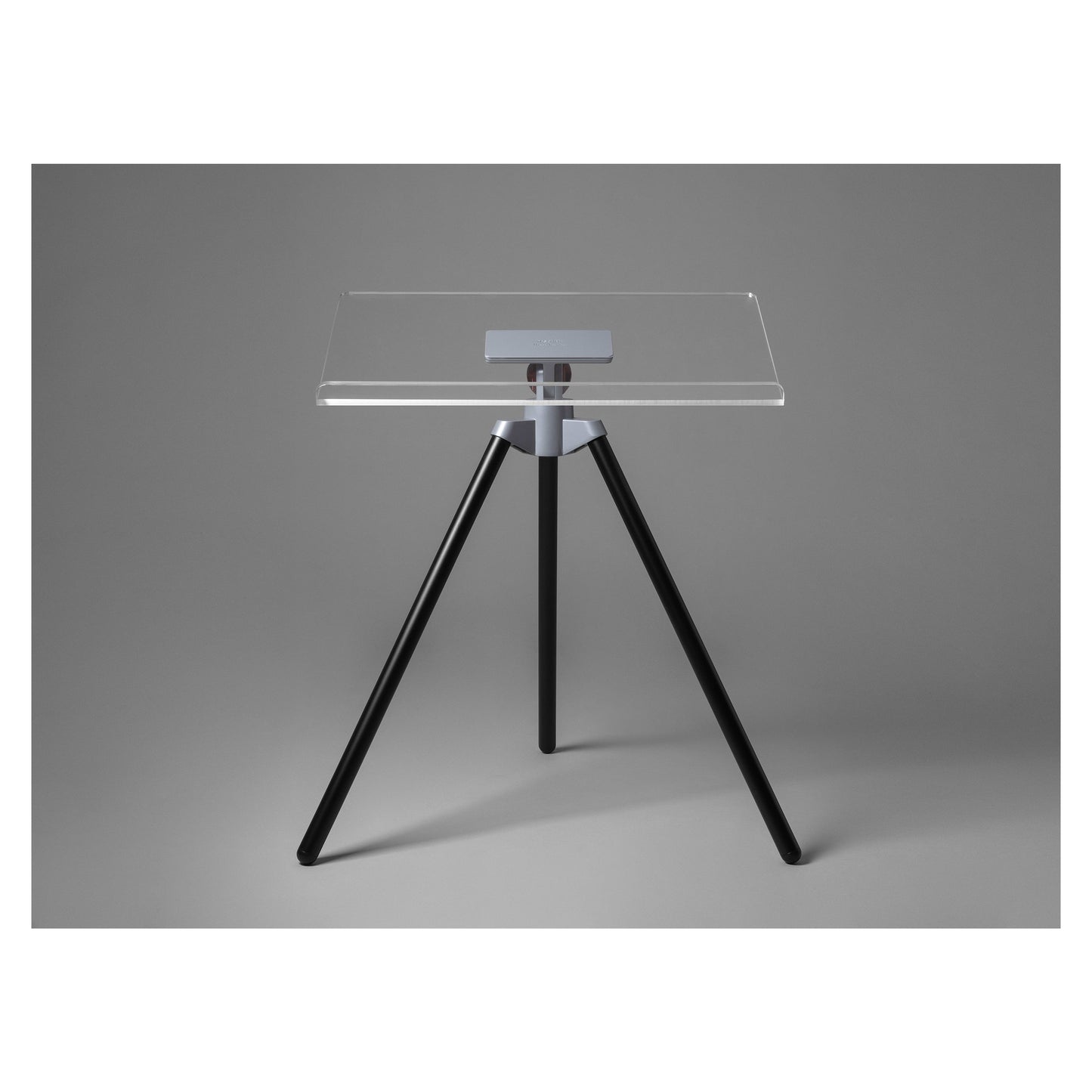 Marc Newson. Bookstand