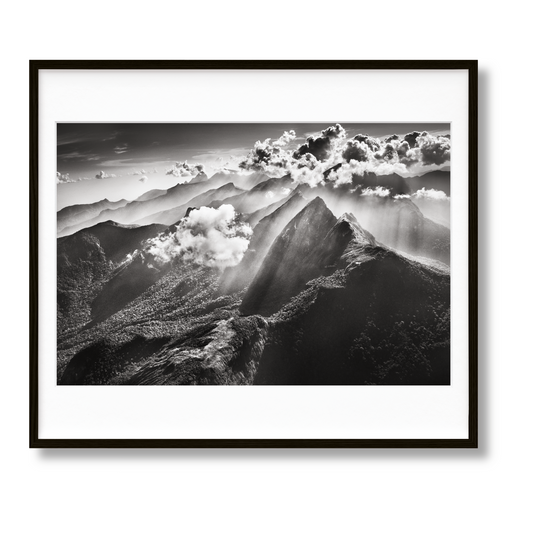 Sebastião Salgado. Amazônia. Art C (English) (AP)