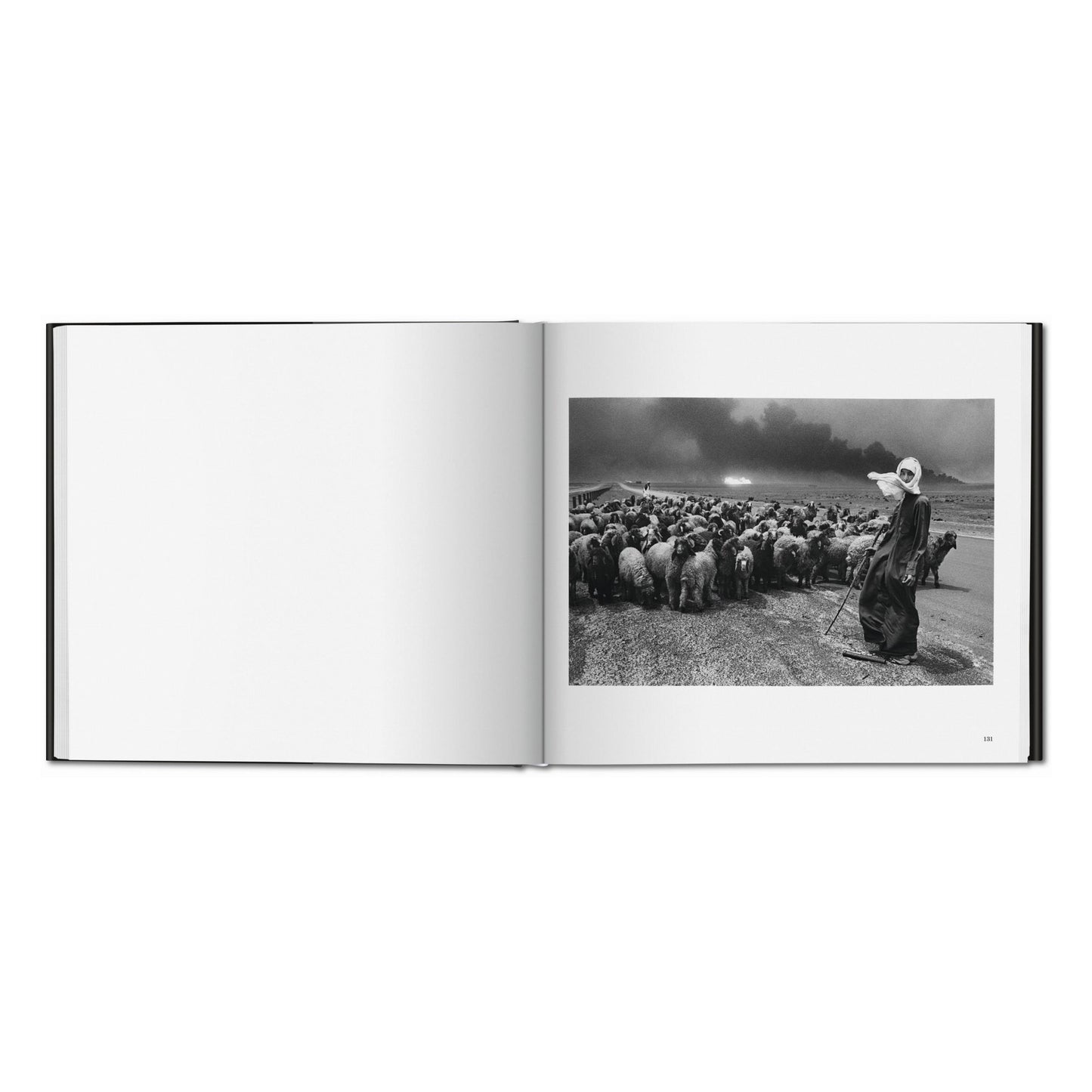 Sebastião Salgado. Kuwait. A Desert on Fire (German, French, English)