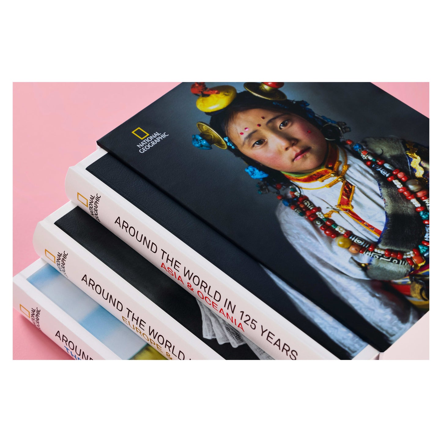 National Geographic. Around the World in 125 Years (English)