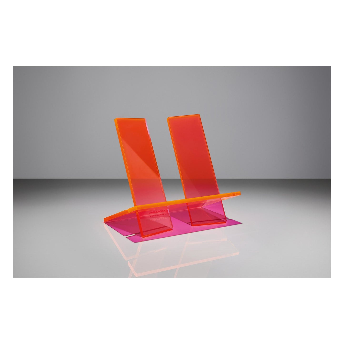 Bookstand. Medium. Radiant Pink