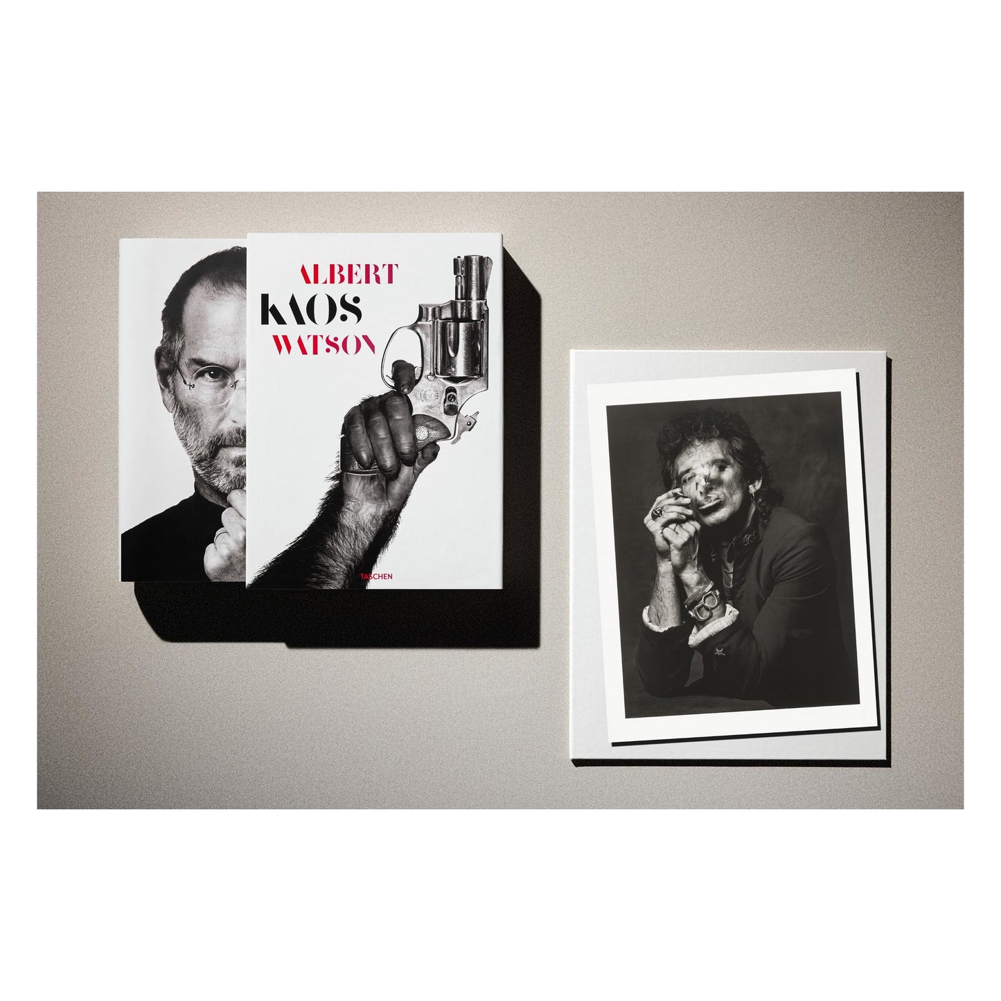 Albert Watson. Kaos. 2nd Edition. Art Edition No. 151-200, 'Keith Richards, New York City', 1988 (German, French, English) (AP)