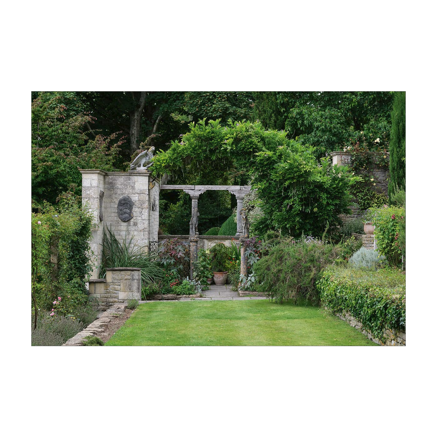 Listri. European Gardens (German, French, English)