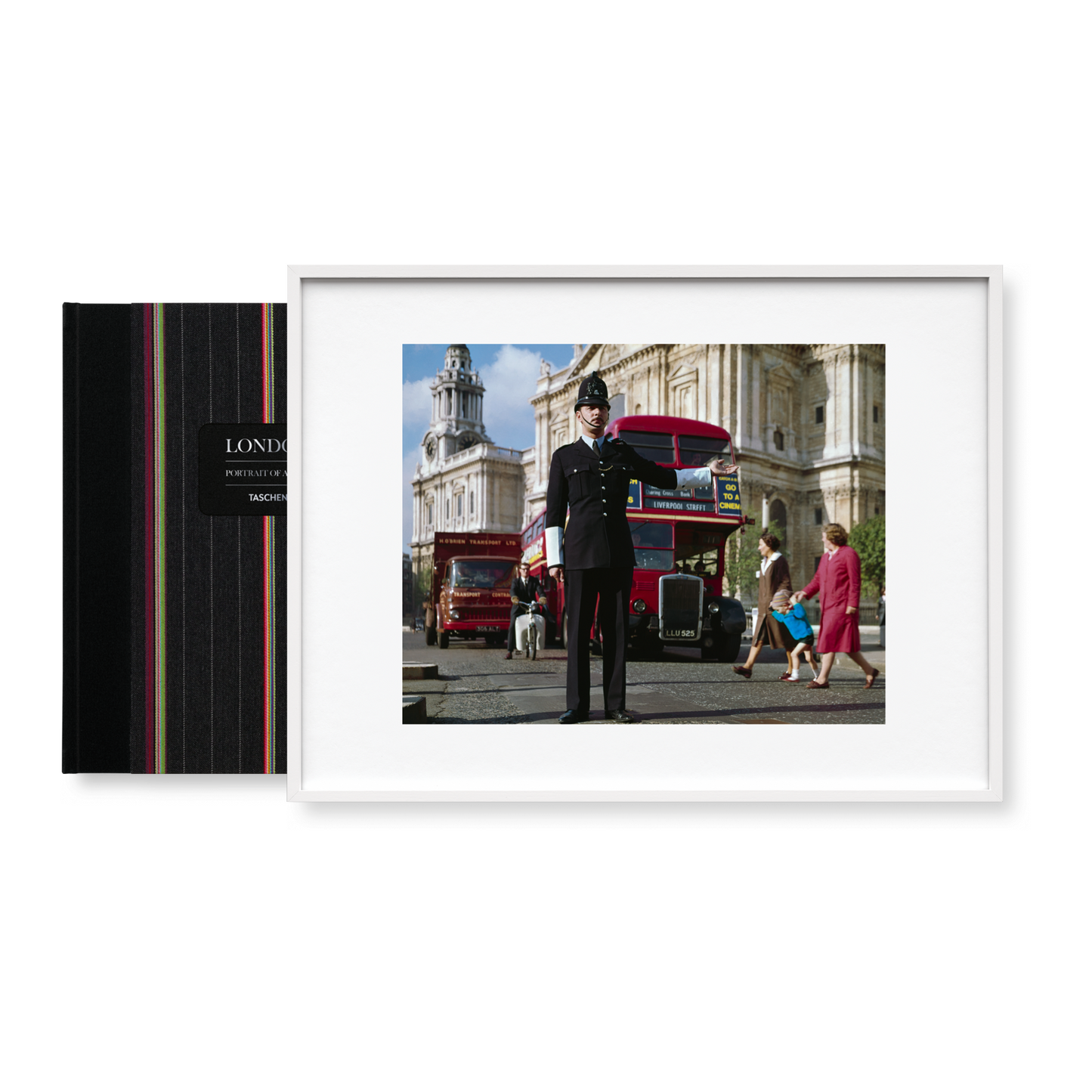 London. Portrait of a City, Paul Smith Edition No. 501–1,000 ‘Traffic Policeman’ (German, French, English) (AP)