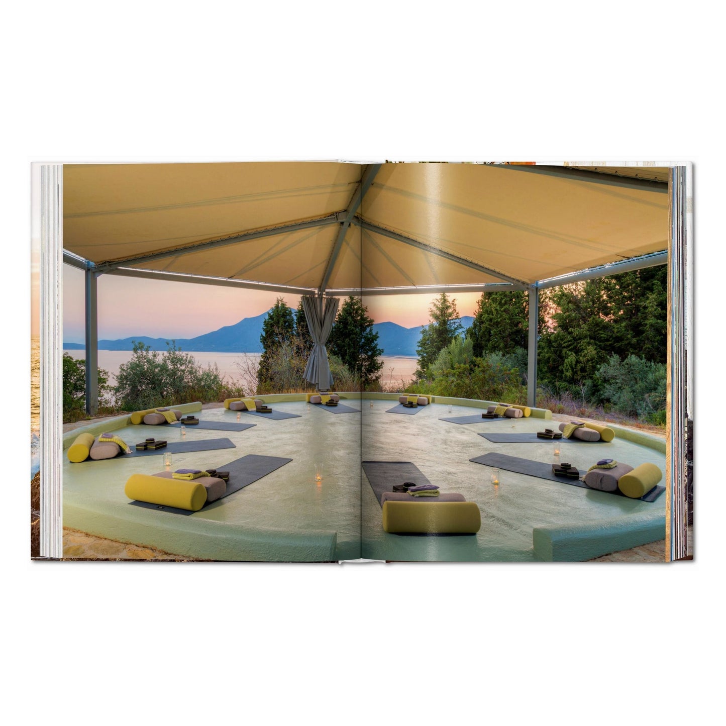Great Escapes Yoga. The Retreat Book (Spanish, Italian, Portuguese)