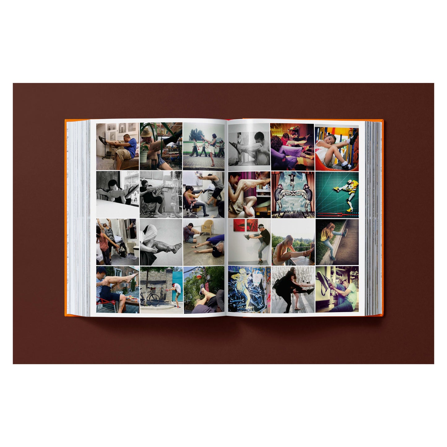 Ai Weiwei. Updated Edition. Art Edition No. 1–100 ‘Ai Weiwei in Pixels’, 2026 (German, French, English) (AP)