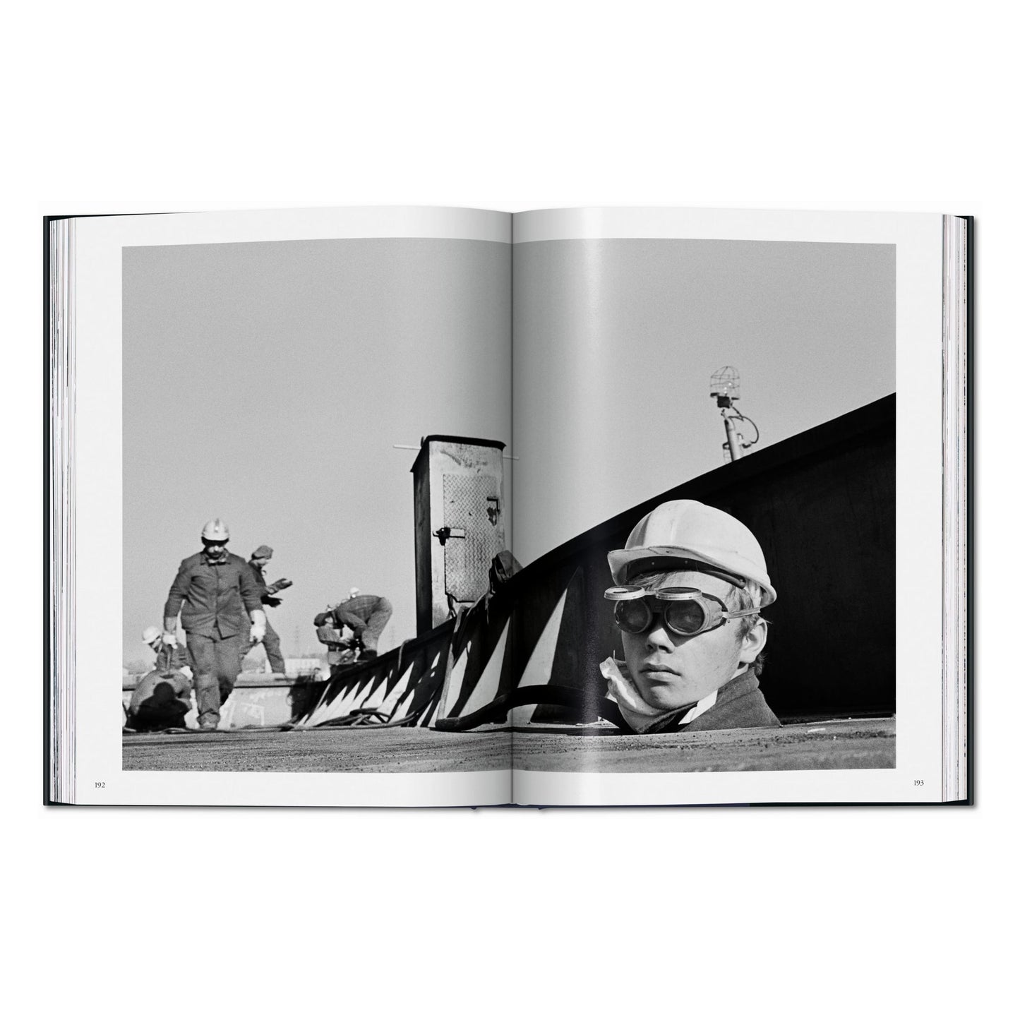 Sebastião Salgado. Workers. An Archaeology of the Industrial Age (English)