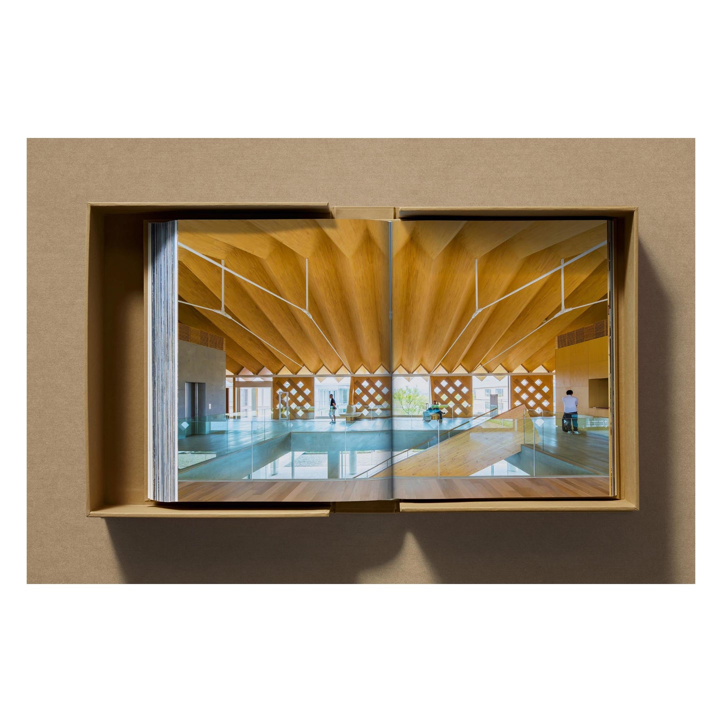 Shigeru Ban. Complete Works 1985–Today. Art Edition ‘Bamboo Gridshell Roof’, 2023 (German, French, English) (AP)