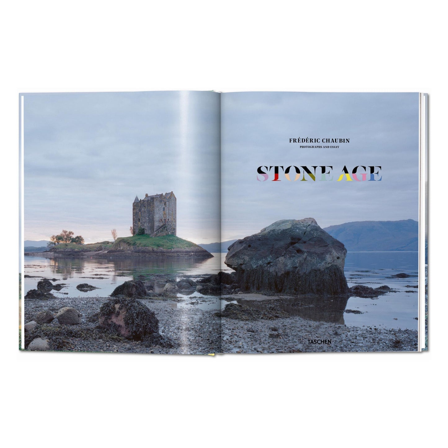Frédéric Chaubin. Stone Age. Ancient Castles of Europe (German, French, English)