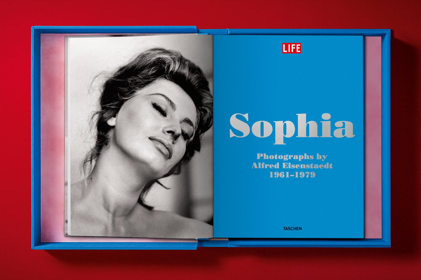 Eisenstaedt, Sophia Loren (English) (AP)