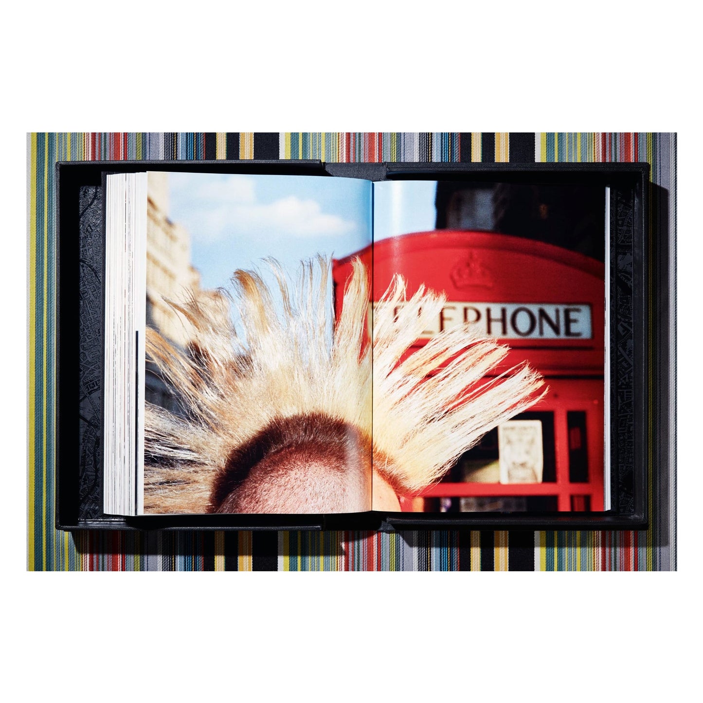 London. Portrait of a City, Paul Smith Edition No. 501–1,000 ‘Traffic Policeman’ (German, French, English) (SA)