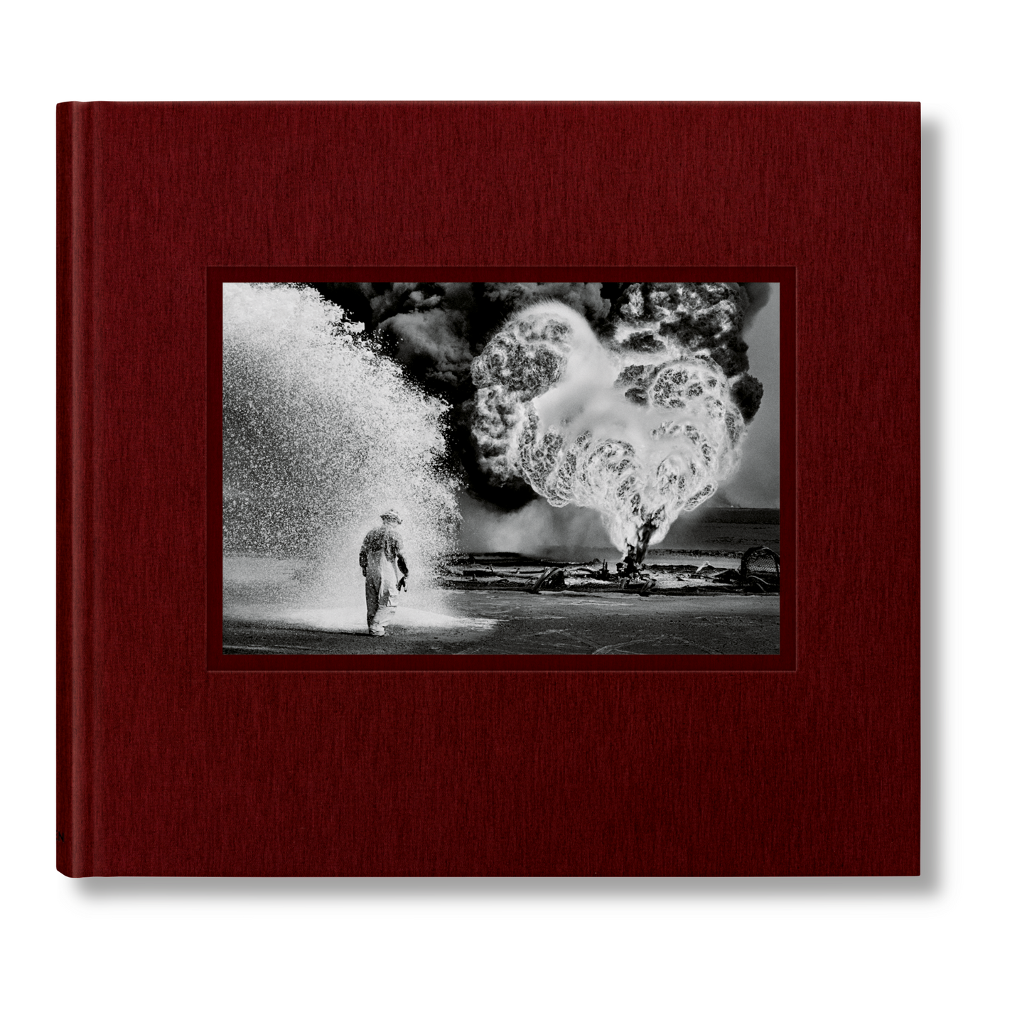 Sebastião Salgado. Kuwait. A Desert on Fire (English)