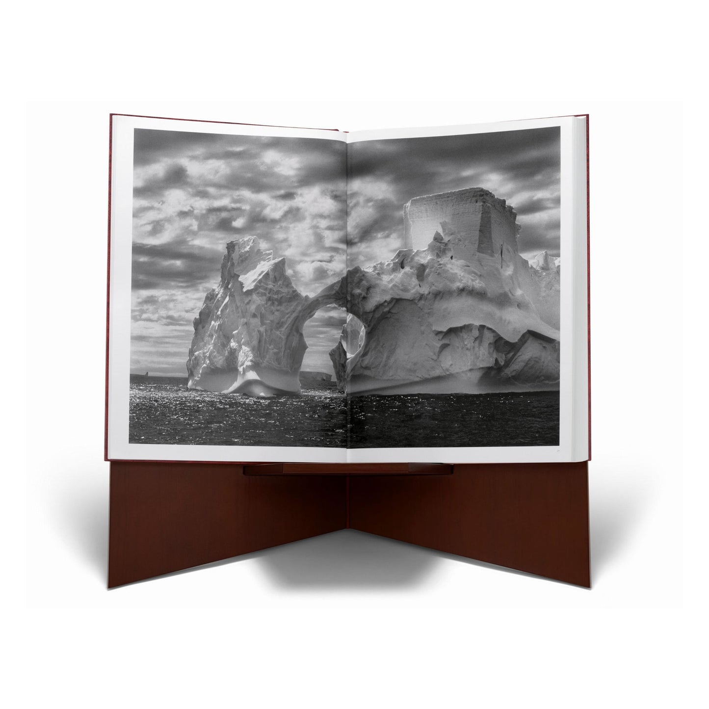 Sebastião Salgado. GENESIS, Art Edition No. 101–200 ‘North of the Ob River, Yamal Peninsula, Siberia, Russia’ (English) (AP)