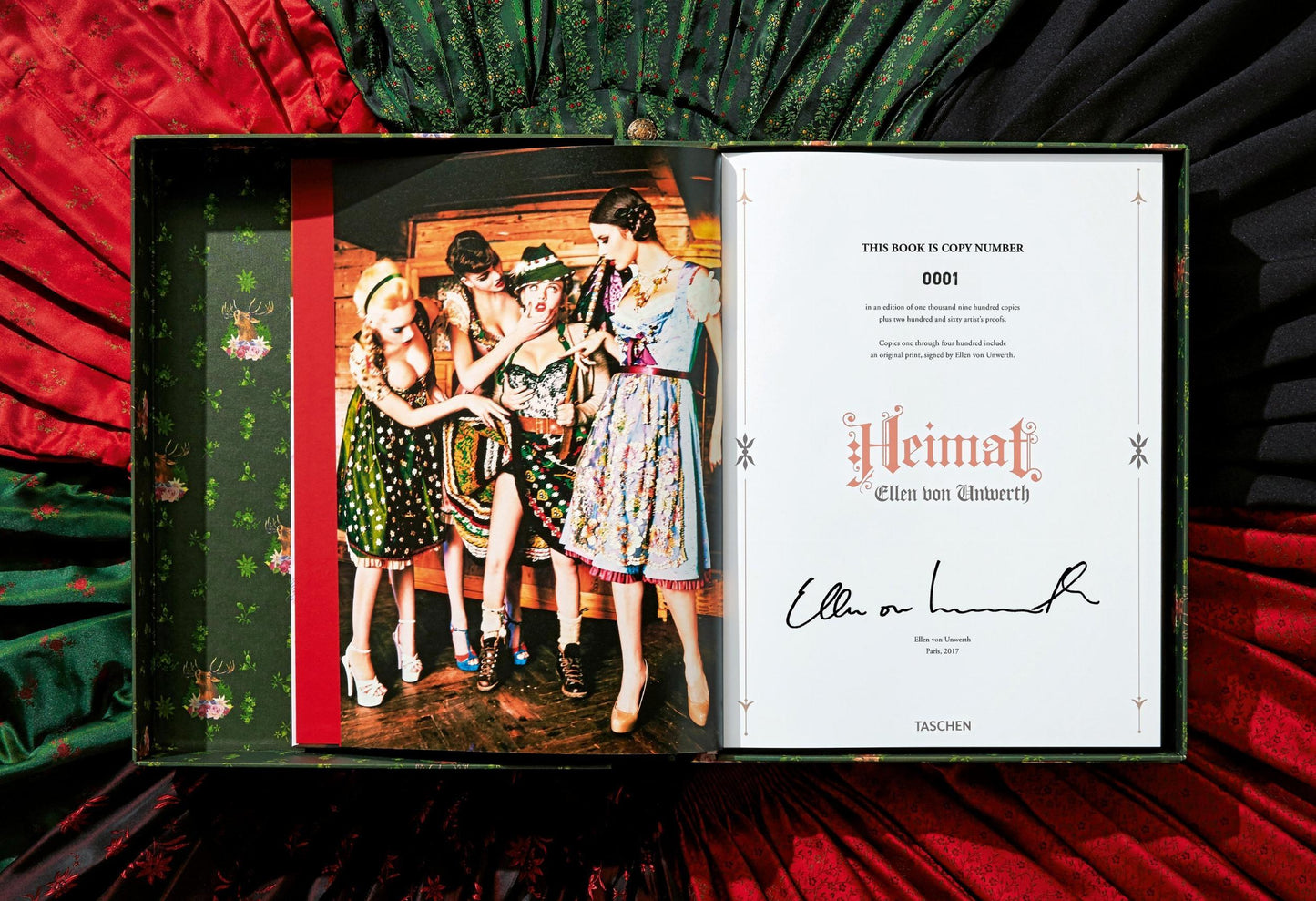 Ellen von Unwerth. Heimat. Art Edition No. 201–300 ‘Spy Device’ (German, French, English)