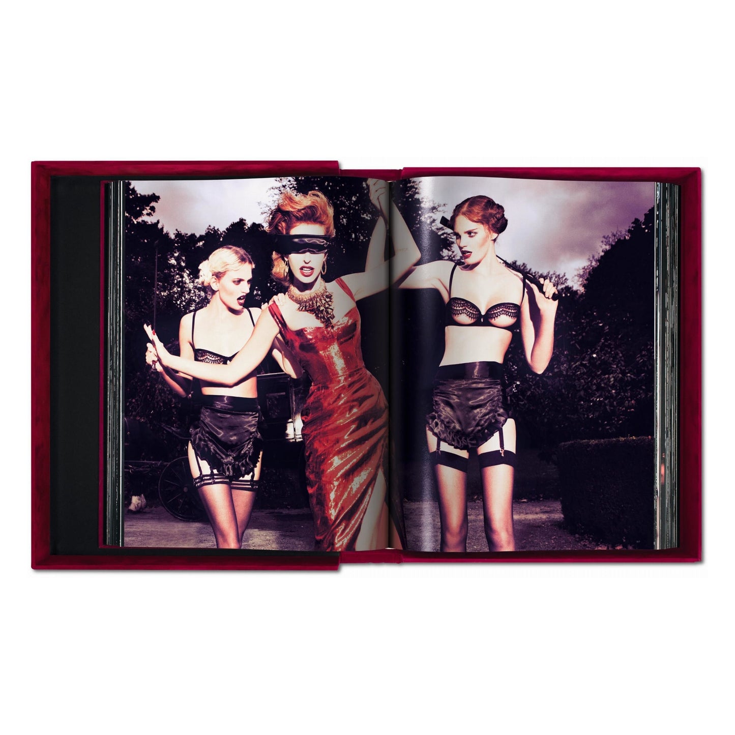 Ellen von Unwerth. The Story of Olga, Art Edition No. 126–250 ‘Widow’ (German, French, English) (AP)