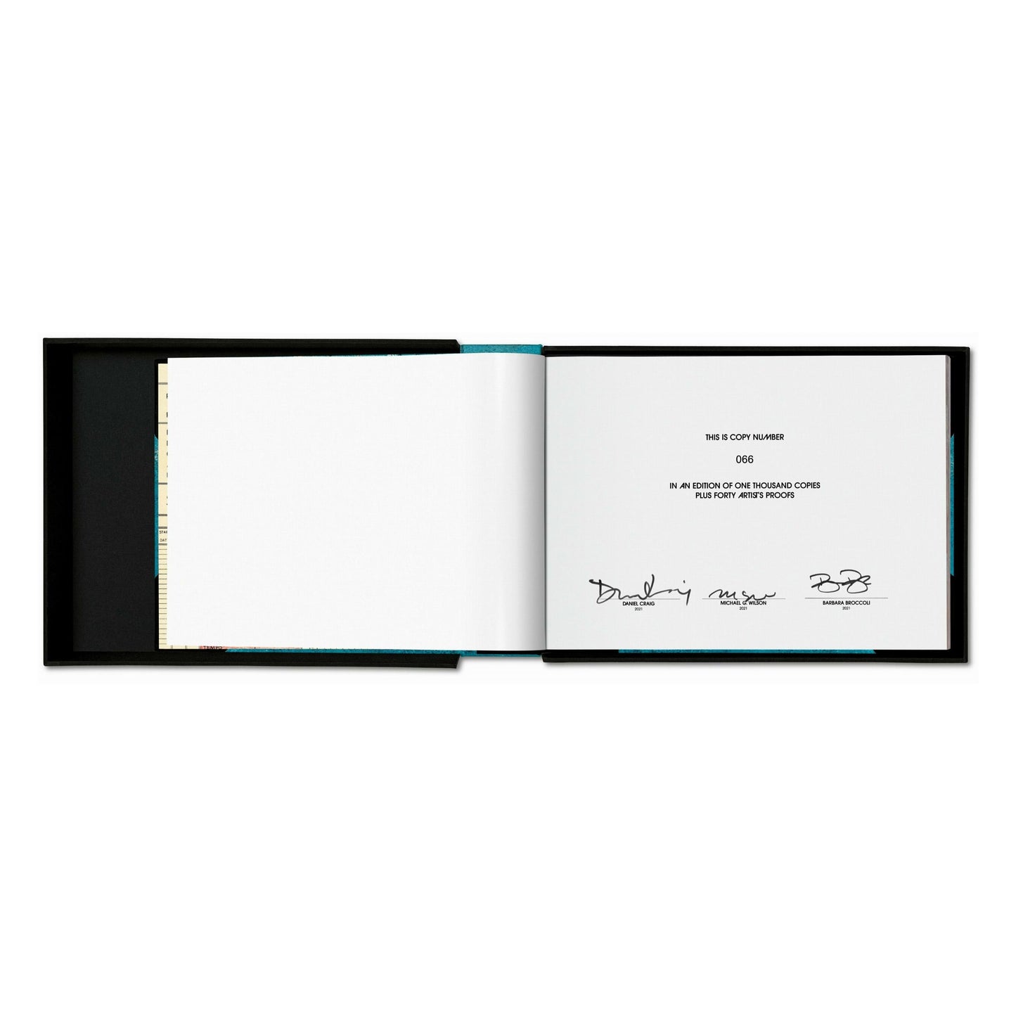 The James Bond Archives. Art Edition No. 501–1,000 ‘No Time To Die’, 2021 (English) (AP)