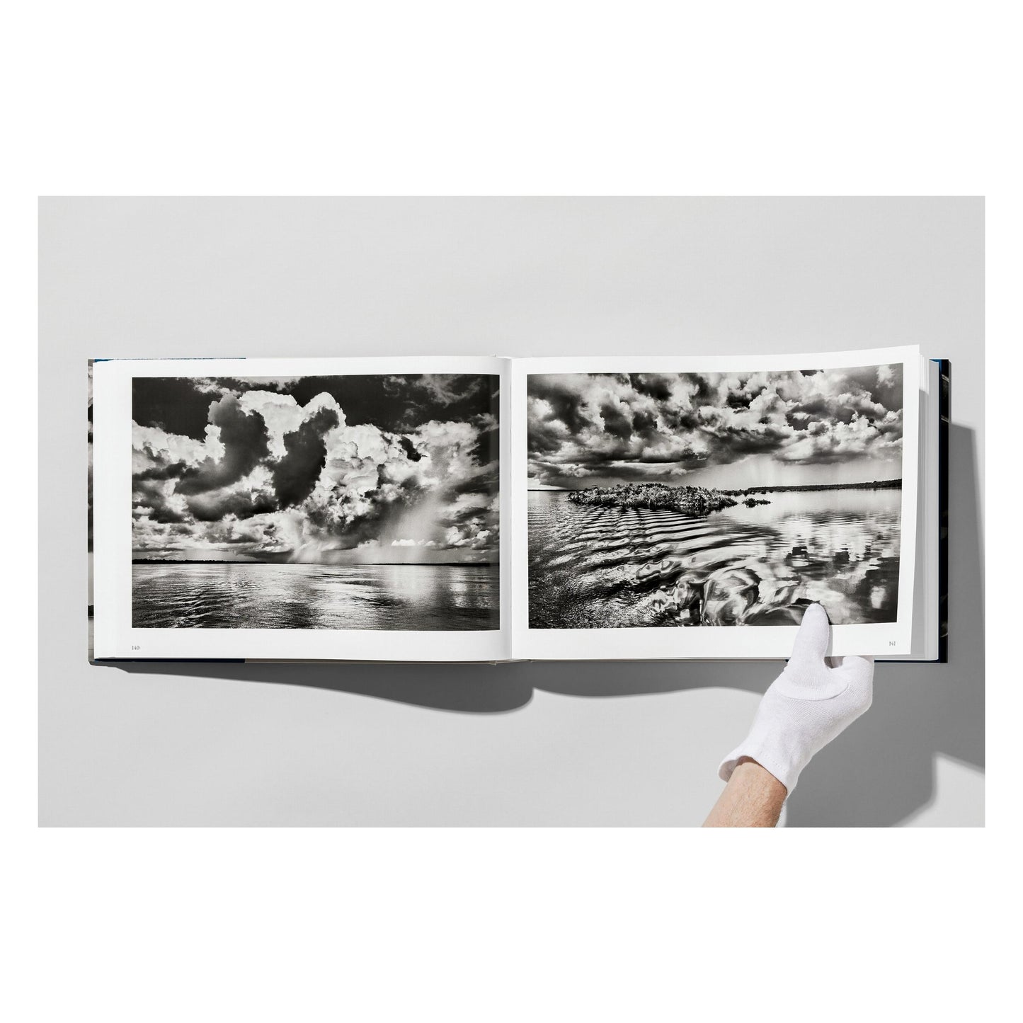 Sebastião Salgado. Amazônia (French)