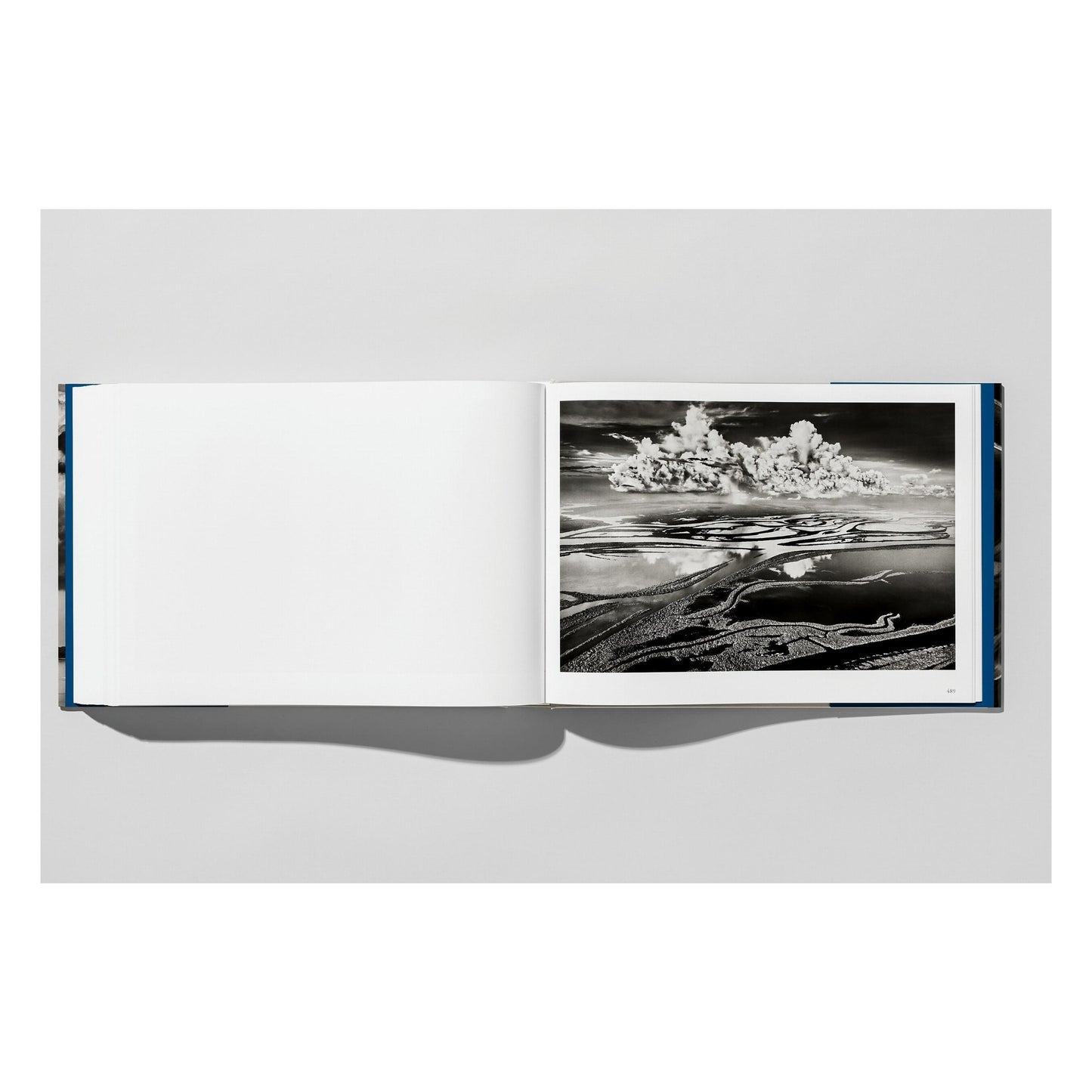 Sebastião Salgado. Amazônia (English)