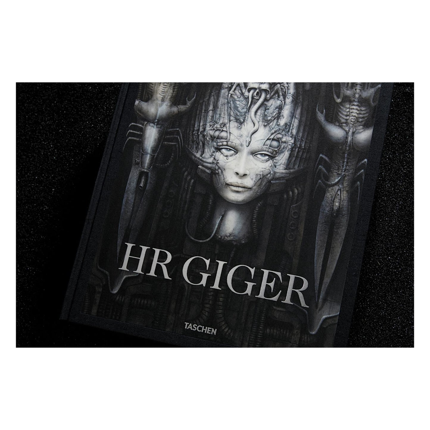 HR Giger (German, French, English) (AP)