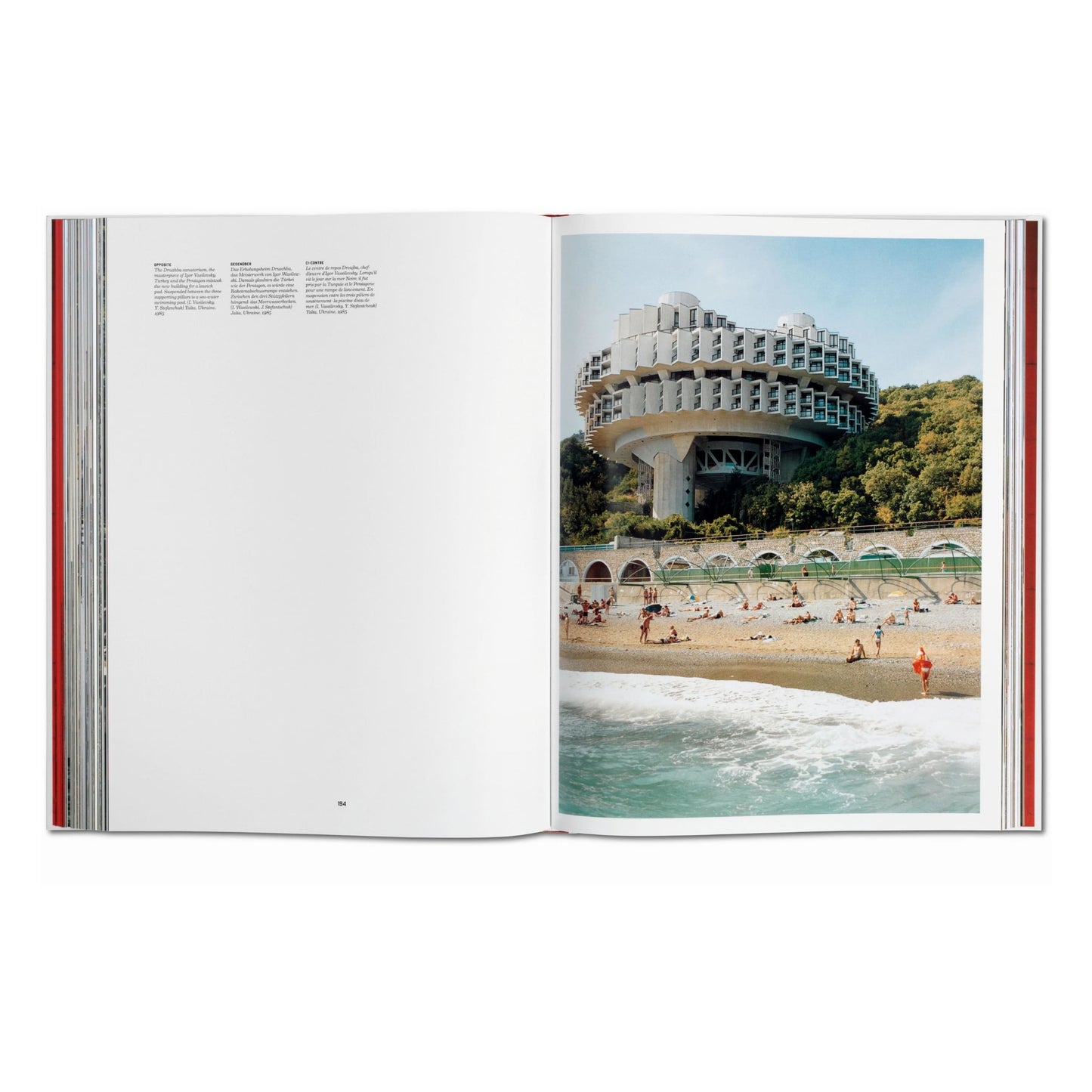 Frédéric Chaubin. CCCP. Cosmic Communist Constructions Photographed (German, French, English)