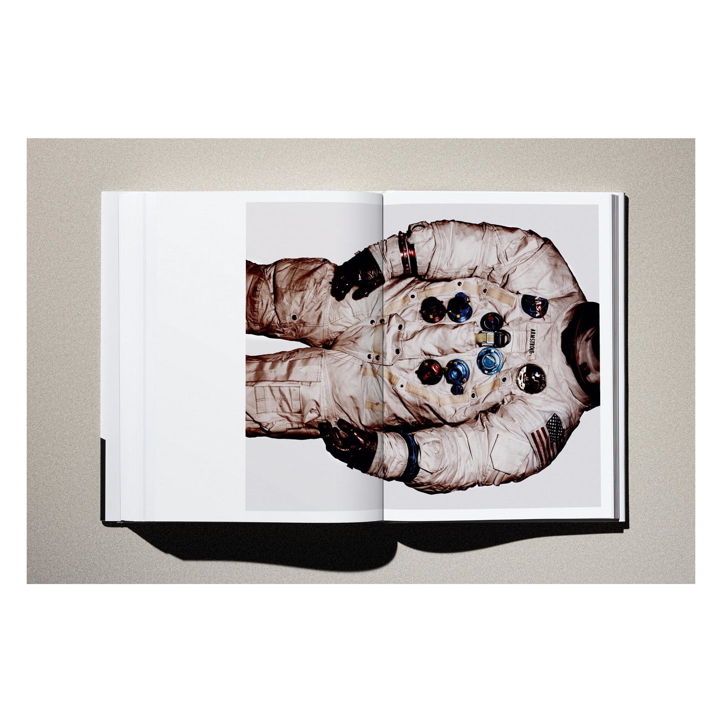 Albert Watson. Kaos. 2nd Edition. Art Edition No. 1–50, ‘Steve Jobs, Cupertino, California’, 2006 (German, French, English) (AP)