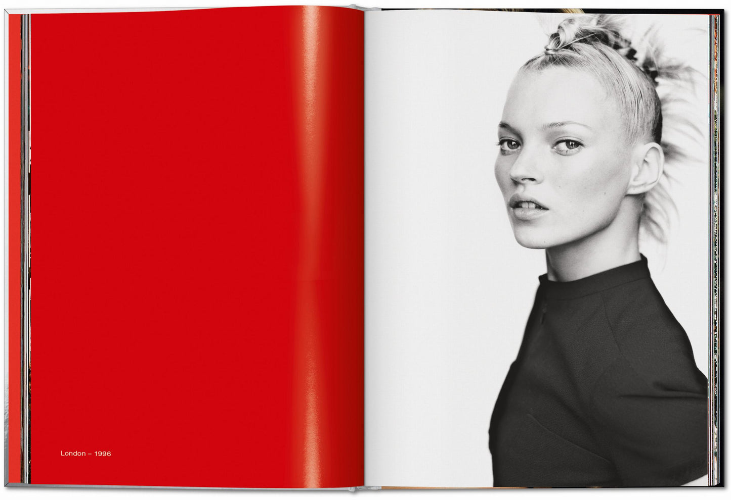 Kate Moss by Mario Testino (English)