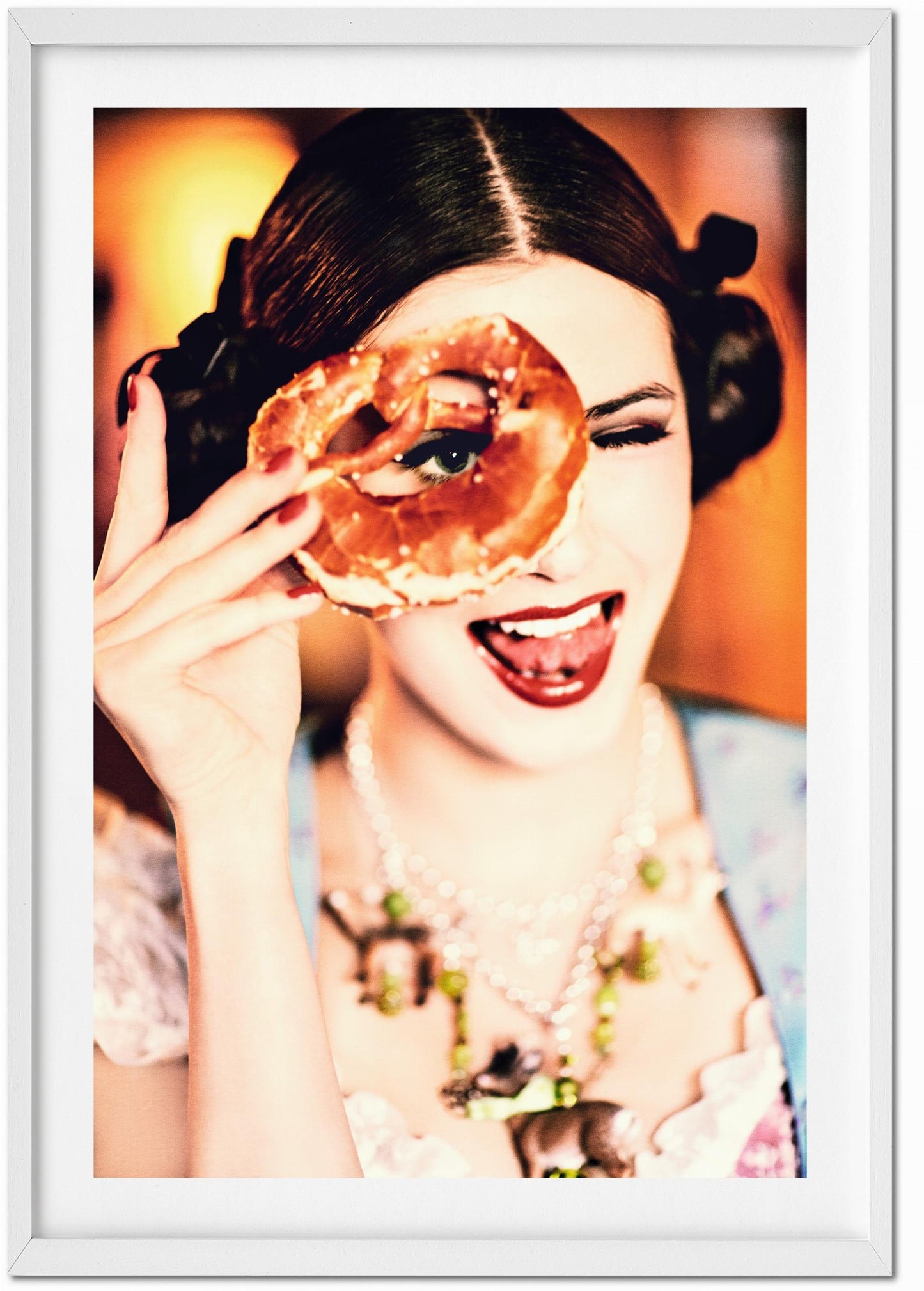 Ellen von Unwerth. Heimat, Art Edition No. 201–300 ‘Spy Device’ (German, French, English) (AP)