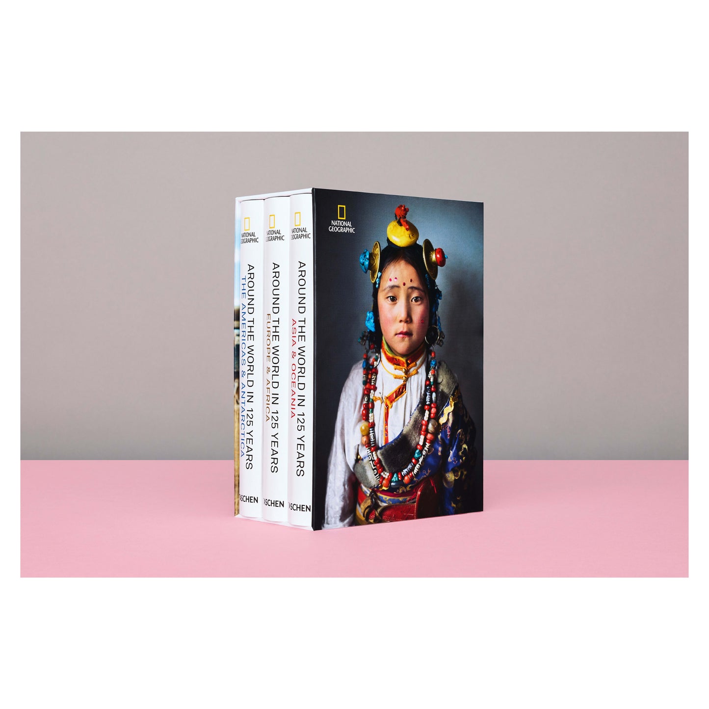 National Geographic. Around the World in 125 Years (English)