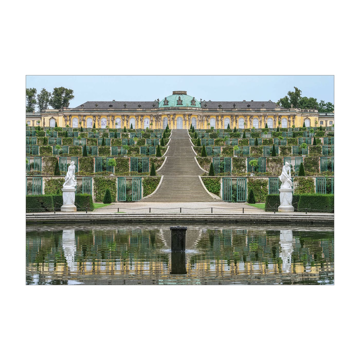 Listri. European Gardens (German, French, English)