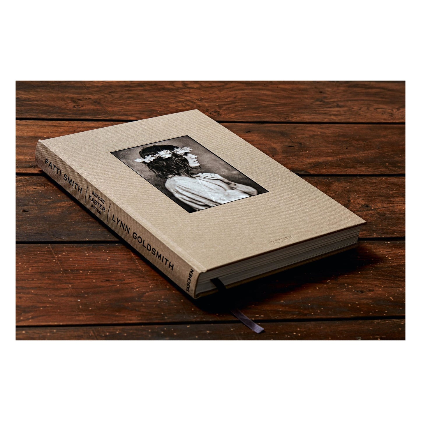 Lynn Goldsmith. Patti Smith. Before Easter After (English) (SA)