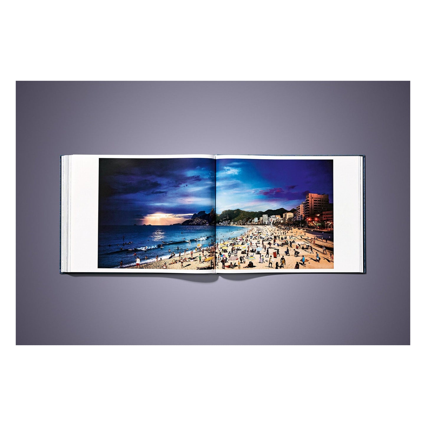 Stephen Wilkes. Day to Night. Art Edition A, 'Brooklyn Bridge, New York City, 2016' (German, French, English) (AP)