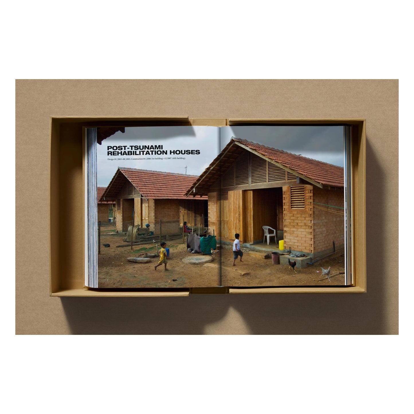 Shigeru Ban. Complete Works 1985–Today. Art Edition ‘Bamboo Gridshell Roof’, 2023 (German, French, English) (AP)