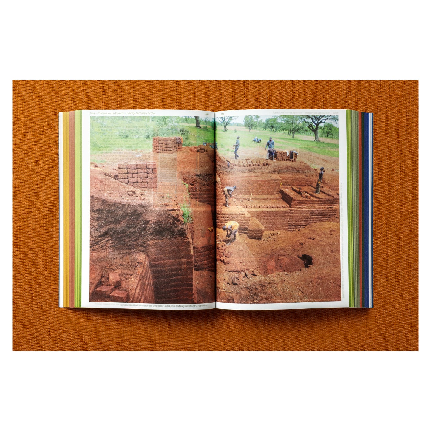 Francis Kéré. Building Stories. Art Edition No. 1–100, ‘Building Brick’ (English)