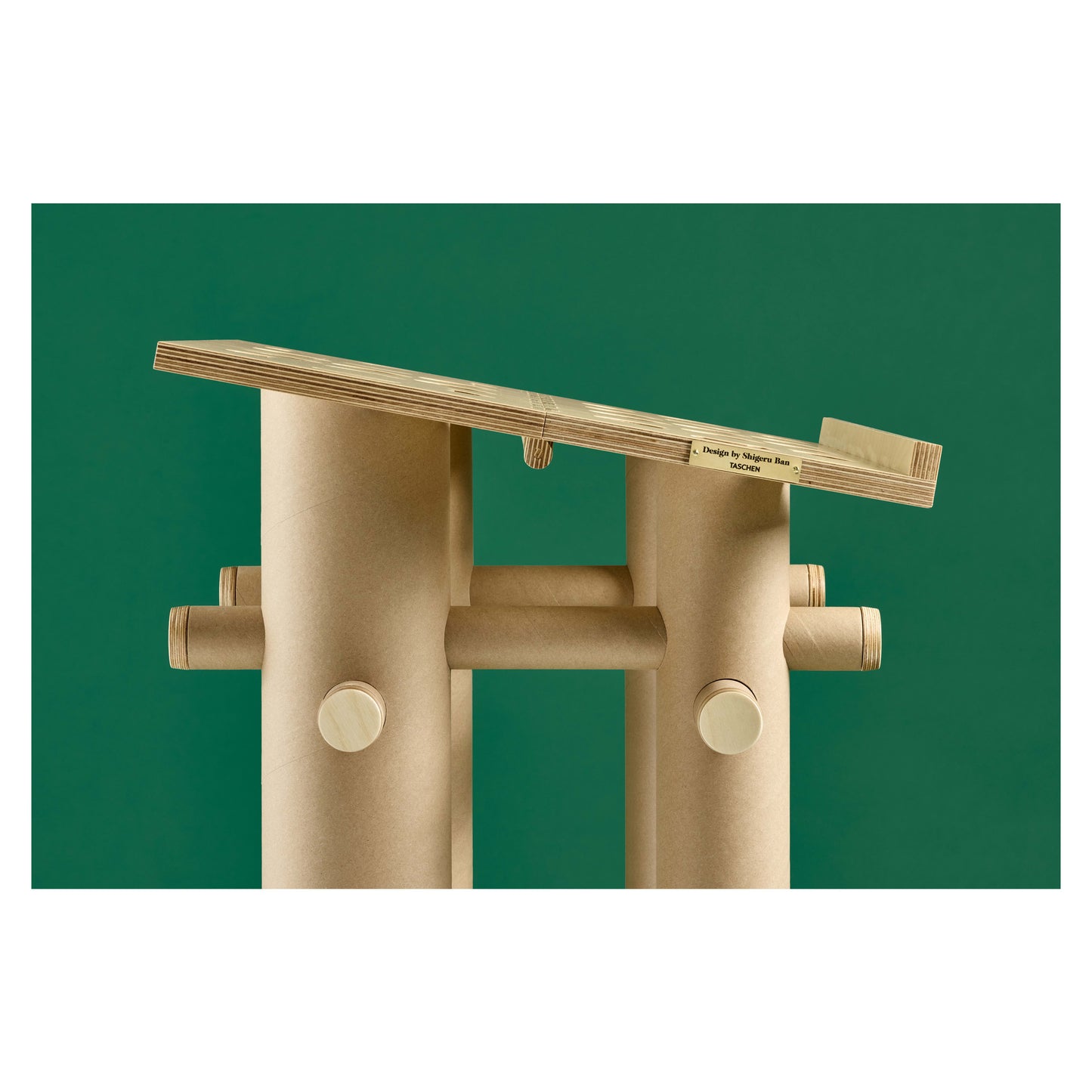 Shigeru Ban. Bookstand