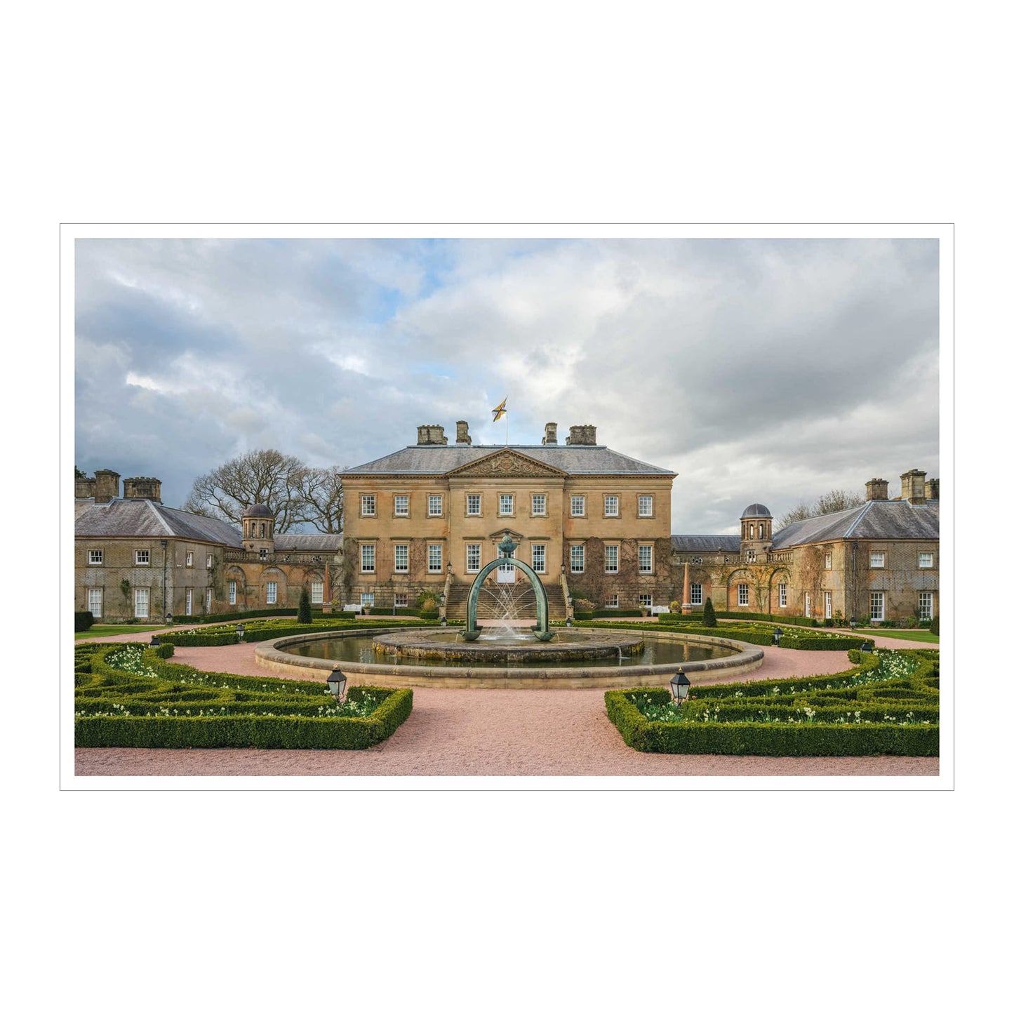 A Kingdom of Cottages. Royal Holiday Homes for Rent (English)